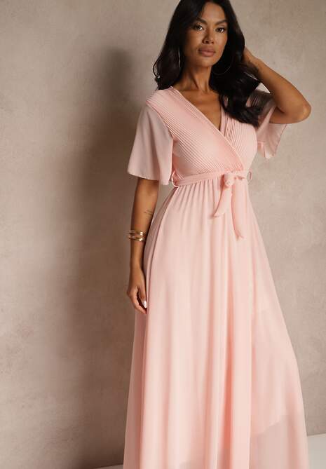 Jasnoróżowa Plisowana Sukienka z Kopertowym Dekoltem i Gumką w Talii Dimitris
