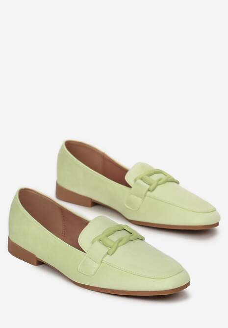 Zielone Mokasyny na Płaskim Obcasie z Kwadratowym Noskiem i Ozdobą Tethreah