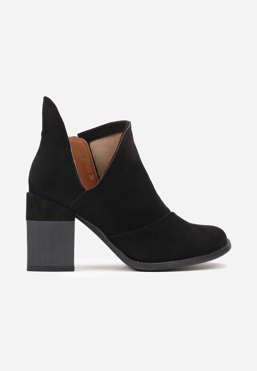 Czarne Botki na Geometrycznym Słupku i Wycięciem na Cholewce Zefiga