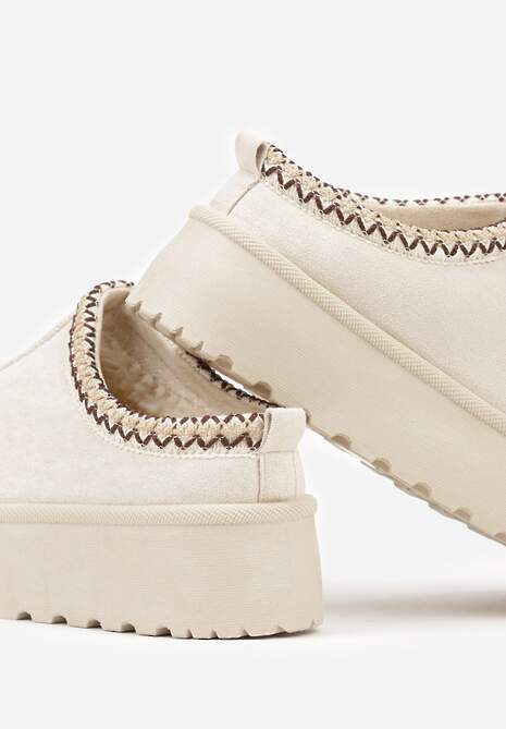 Beżowe Śniegowce na Platformie z Niską Cholewką i Haftowanym Wzorem Zivilae