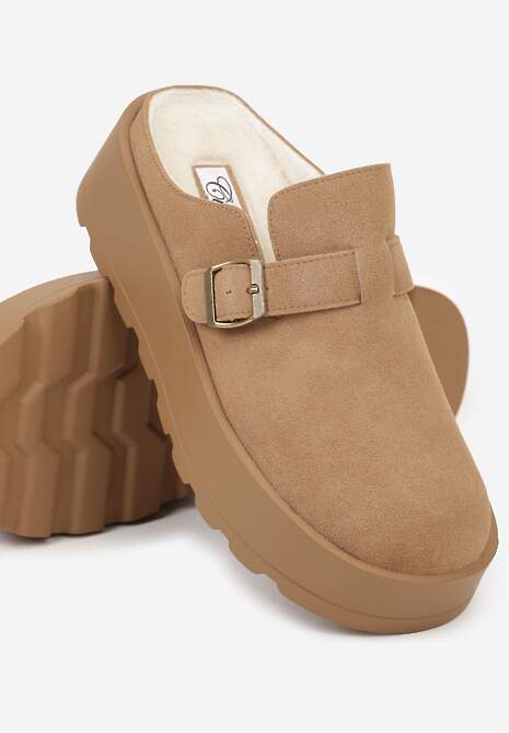 Beżowe Śniegowce na Grubej Podeszwie z Niską Cholewką i Ozdobną Klamerką Vetibela