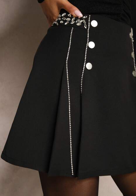 Czarna Rozkloszowana Spódnica Mini z Ozdobnymi Guzikami Holiana