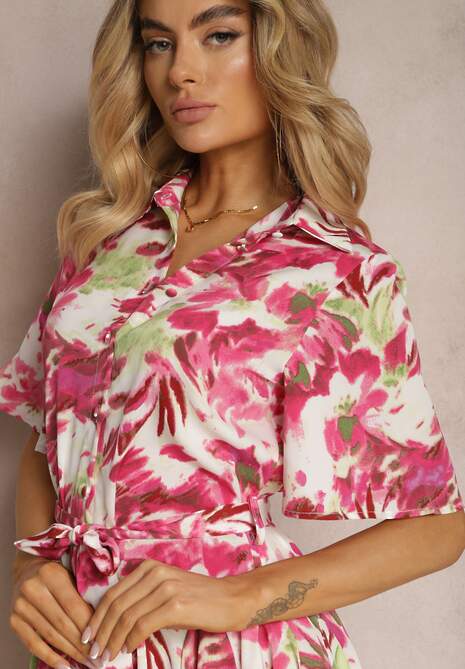 Różowo-Biała Sukienka z Falbankami Zapinana na Guziki z Materiałowym Paskiem i Krótkim Rękawem Uvinara