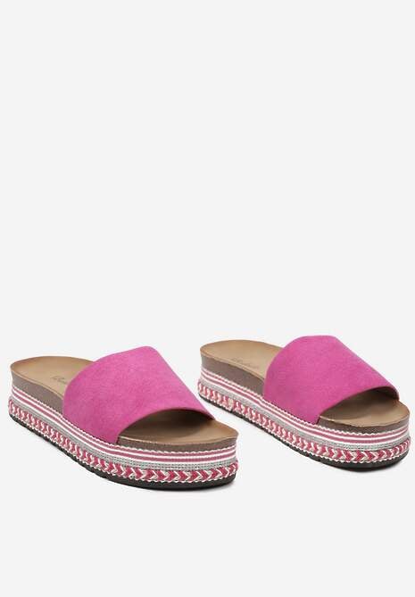 Fuksjowe Klapki na Grubej Podeszwie z Wkładką z Ekoskóry Ozdobione Metaliczną Nicią Manessi