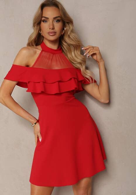 Czerwona Sukienka o Rozkloszowanym Kroju Typu Hiszpanka z Dekoltem z Siateczką i Stójką Quntia