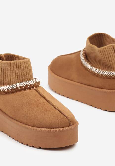 Brązowe Śniegowce na Platformie z Haftem i Dopasowaną Cholewką Sintitia