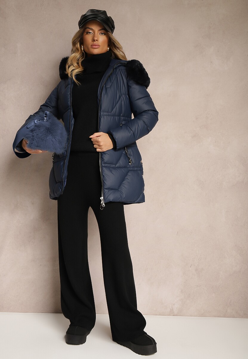 Granatowa Zimowa Kurtka Pikowana Ozdobiona Futrzanym Kołnierzem Elladriel