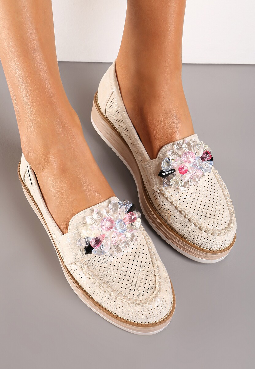 Beżowe Ażurowe Mokasyny z Kryształkami na Niskiej Platformie Kisarra