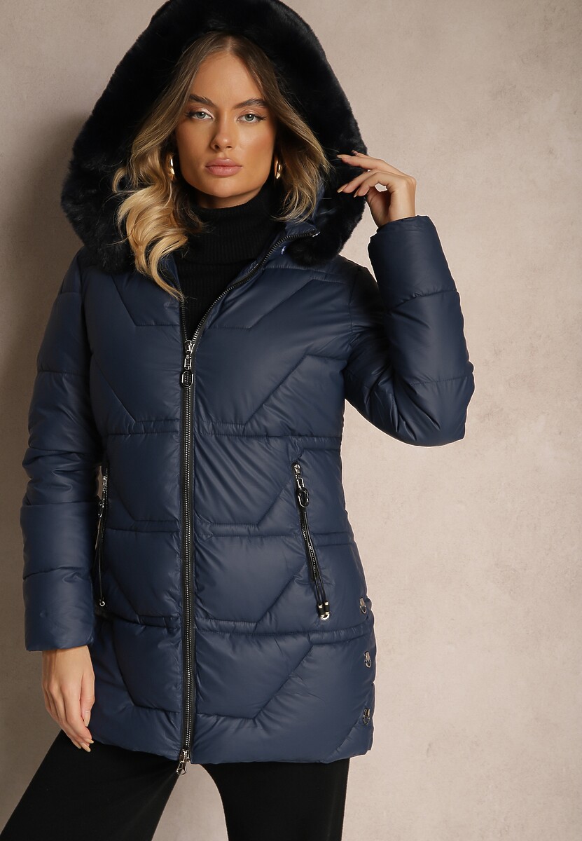 Granatowa Zimowa Kurtka Pikowana Ozdobiona Futrzanym Kołnierzem Elladriel