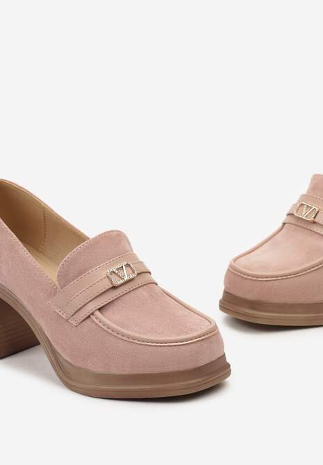 Różowe Półbuty w Stylu Mokasynów na Słupku z Klamerką Amledis