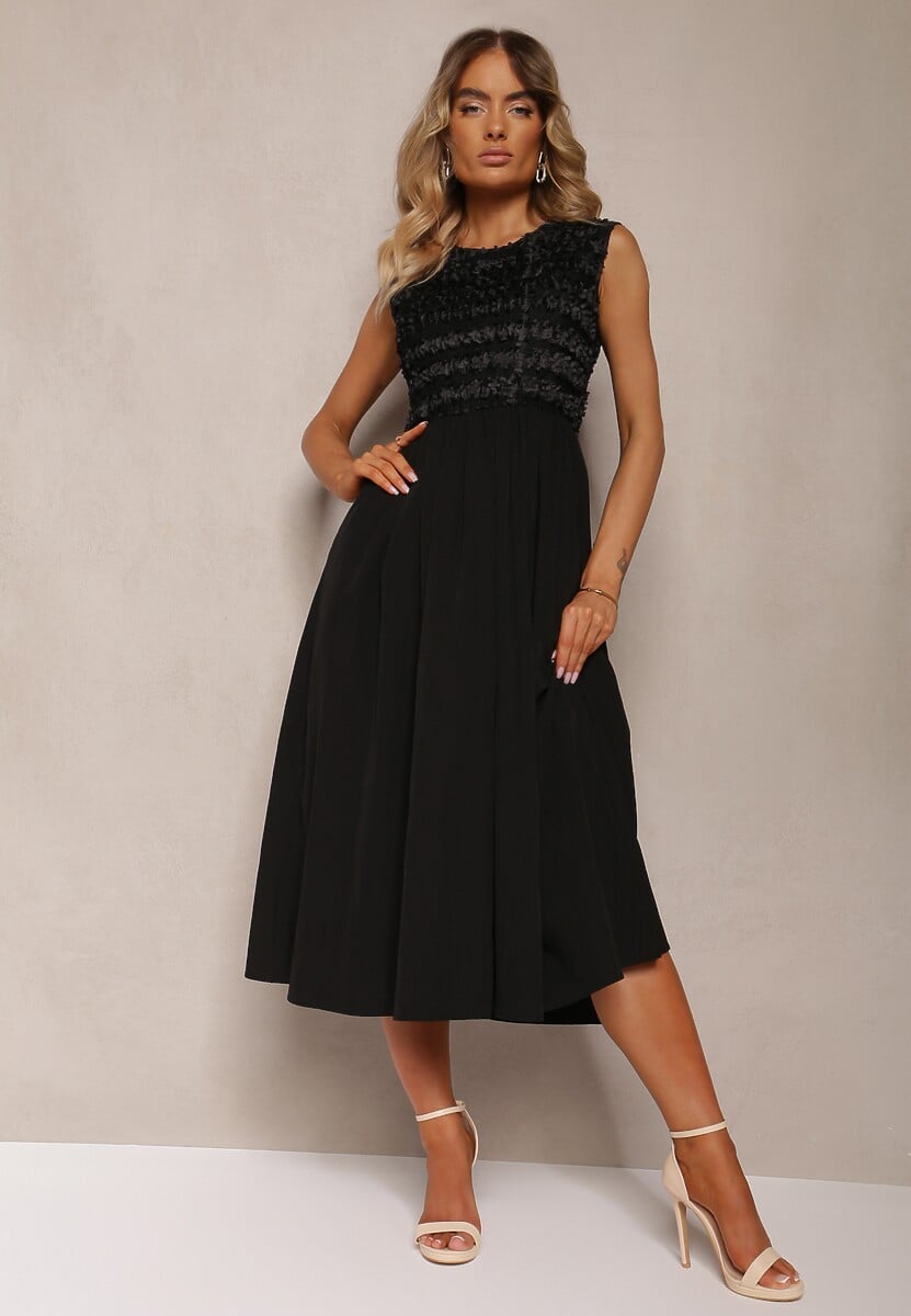 Czarna Rozkloszowana Sukienka o Taliowanym Kroju z Gumką w Talii Vimarica