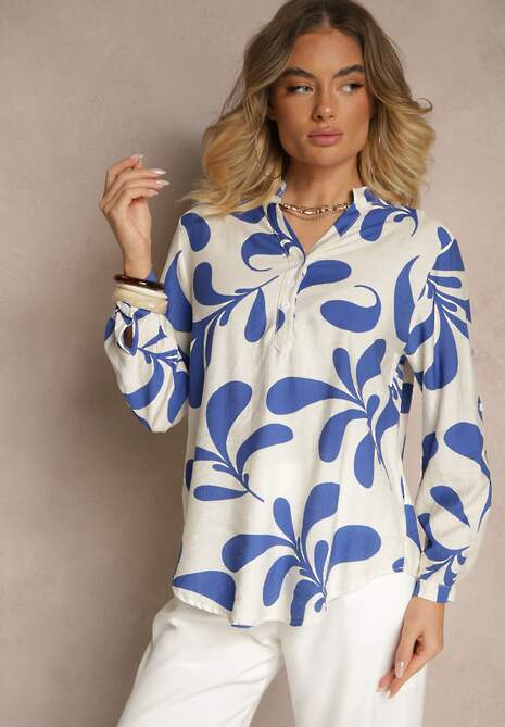 Niebieska Wiskozowa Bluzka o Koszulowym Kroju z Dekoltem w Serek w Roślinny Print Kolaniria