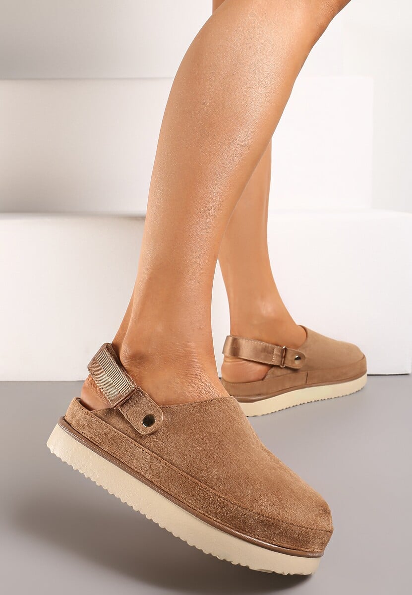 Ciemnobeżowe Klapki Mule w Stylu Chodaków na Niskiej Platformie Xrea