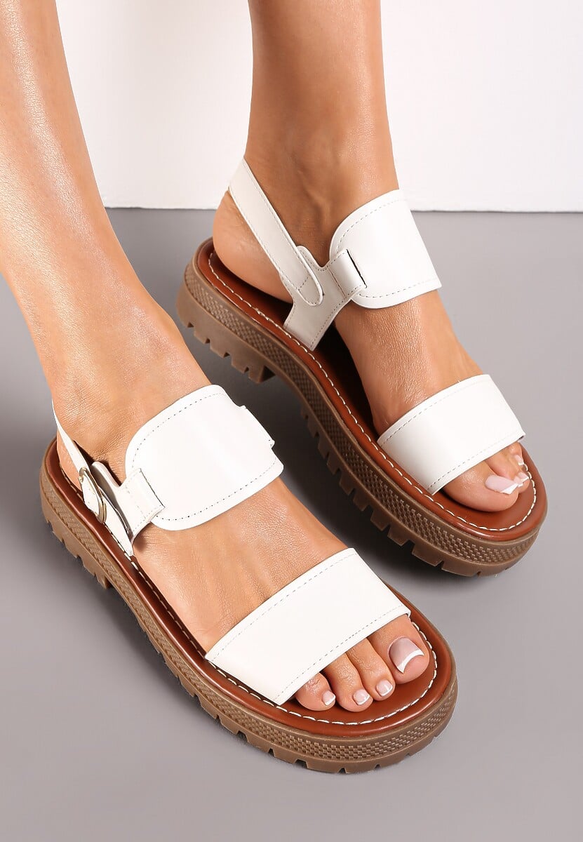 Białe Sandały na Płaskiej Podeszwie z Przeszyciami i Sprzączką Simisola