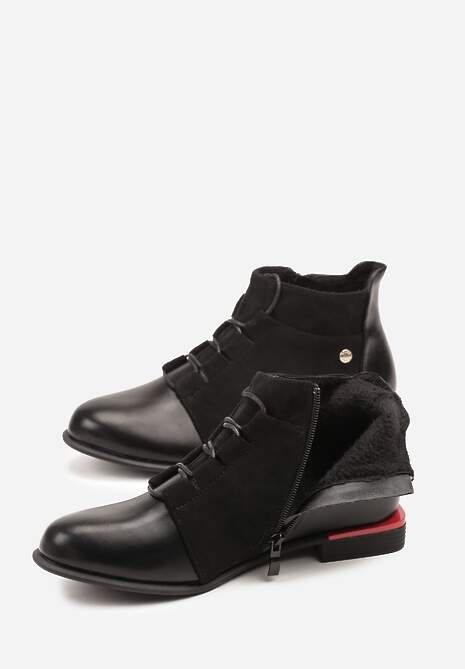 Czarne Botki Vices ze Sznurowaną Cholewką Uzvila