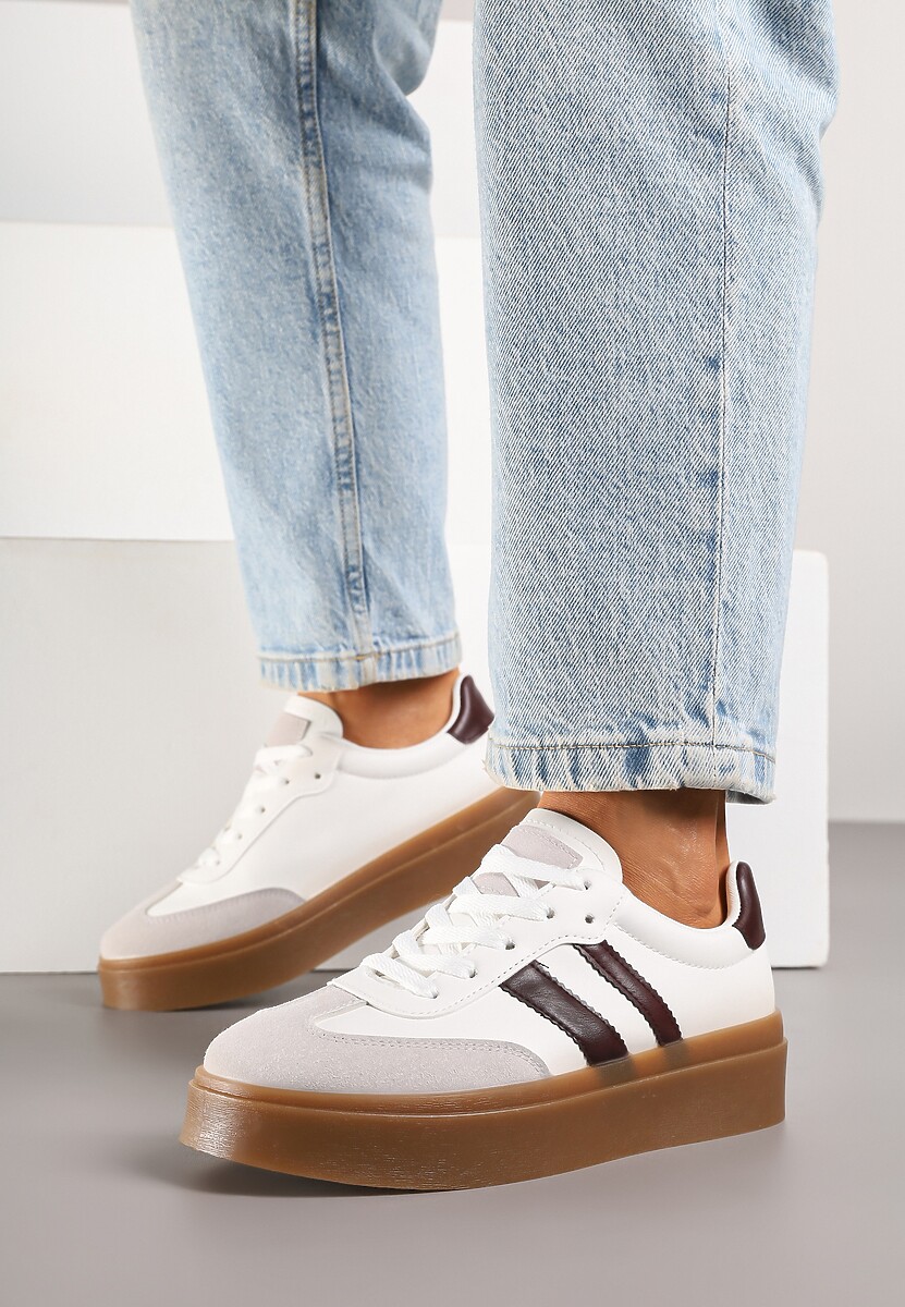 Biało-Bordowe Sneakersy na Kauczukowej Podeszwie Ozdobione Paskami Nilimea