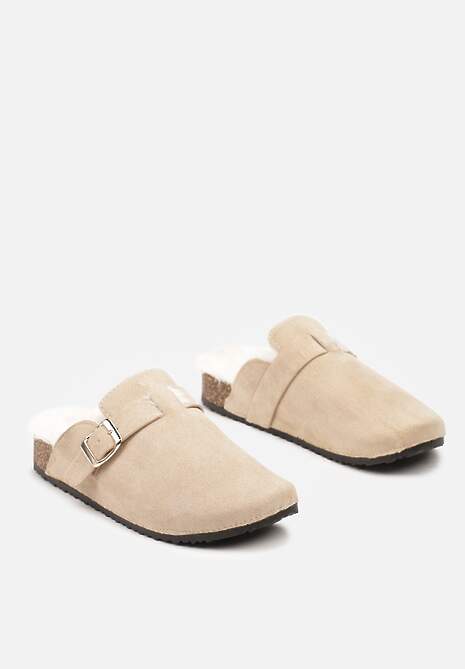 Beżowe Kapcie na Płaskiej Podeszwie Ozdobione  Paskiem z Klamrą Ninnithra