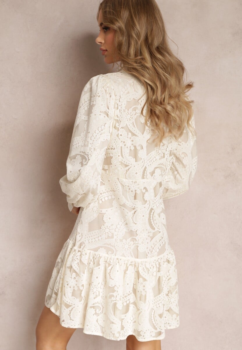 Jasnobeżowa Sukienka Zeeney