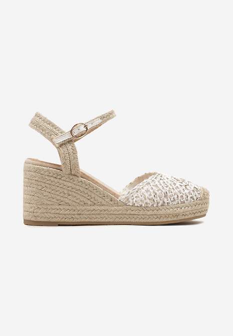Białe Sandały w Stylu Espadryli z Plecionym Noskiem i Koturnem Sargia