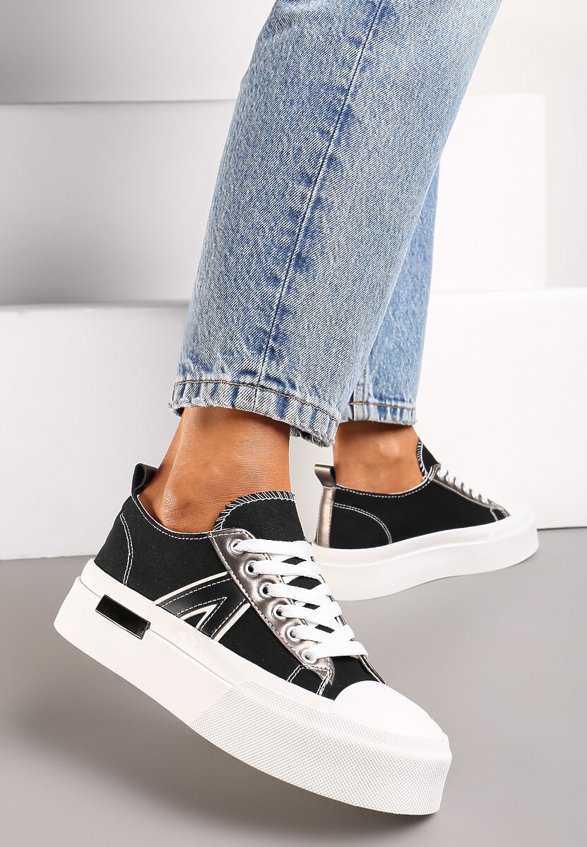 Czarne Trampki na Grubej Podeszwie Sznurowane Peonema