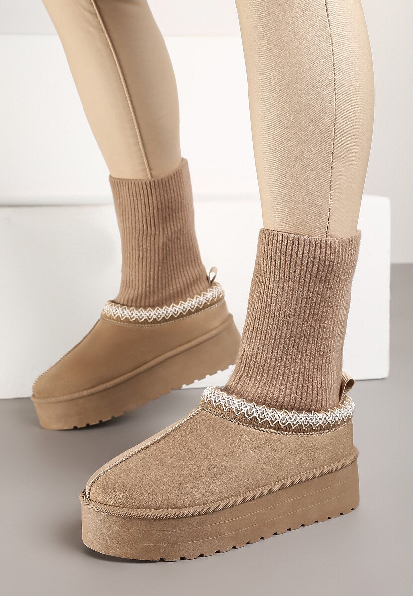 Brązowe Śniegowce na Platformie z Ozdobną Dopasowaną Cholewką i Haftowanymi Obszyciami Tinnacilia