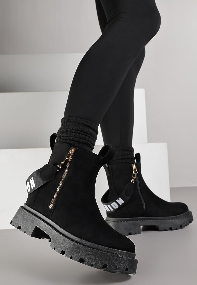 Czarne Botki z Ozdobną Taśmą z Nadrukiem Dudrey