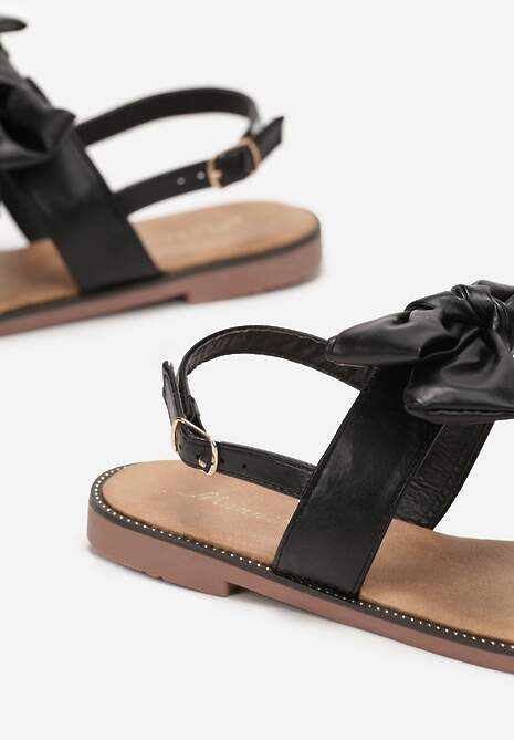 Czarne Sandały Typu Japonki z Kokardką z Przodu Gionna