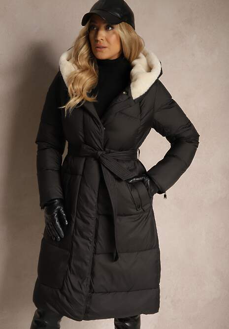 Czarna Długa Kurtka Pikowana z Kapturem Wiązana w Pasie Neanethra