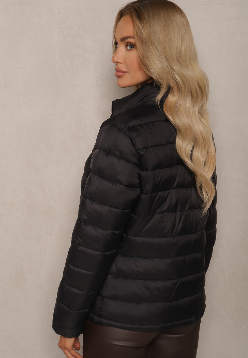 Czarna Kurtka Podwójna Pikowana i Wiatrówka z Odpinanym Kapturem oraz Ściągaczami Ravalorine