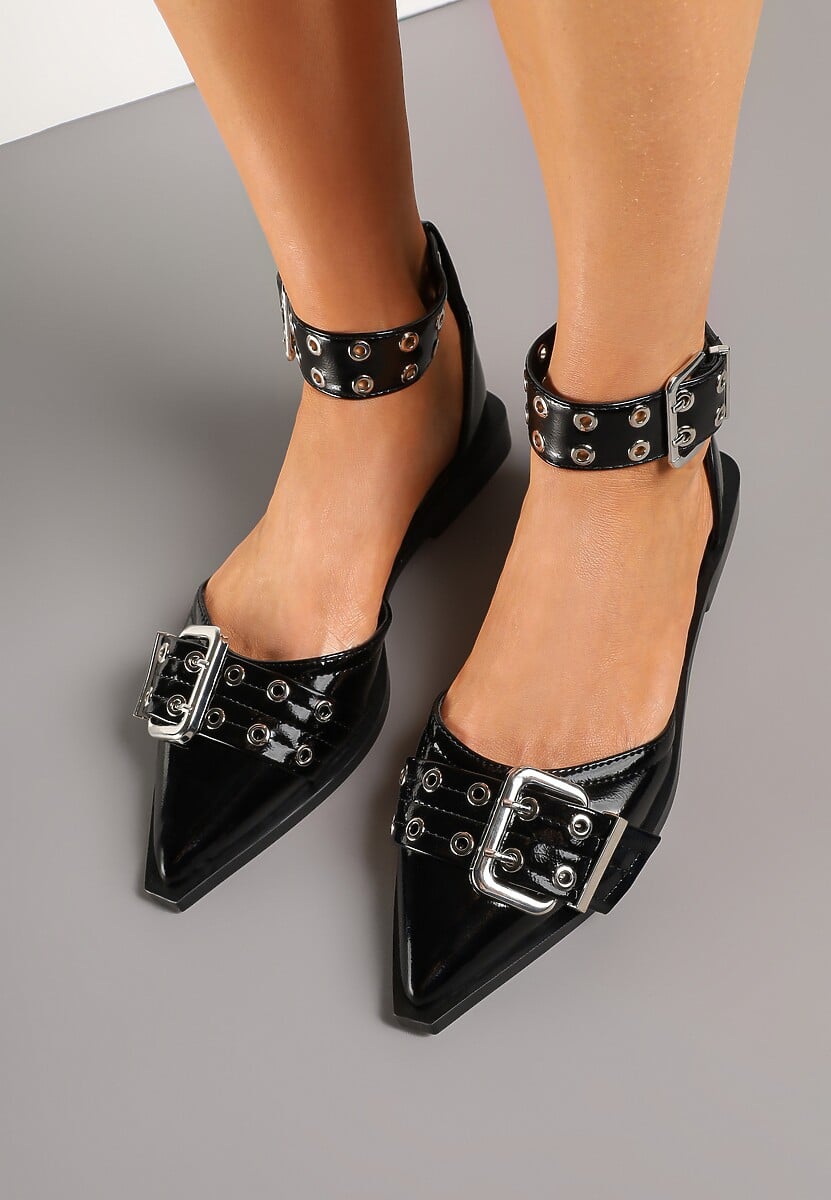 Czarne Sandały Lakierowane z Ozdobnymi Klamrami Cleia