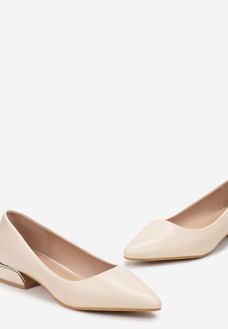 Beżowe Czółenka na Niewysokim Obcasie z Metaliczną Aplikacją i Szpiczastym Noskiem Christitesa