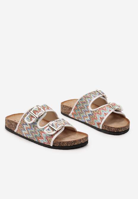 Białe Klapki Ozdobione Plecionymi Sznurkami na Paskach Oliria