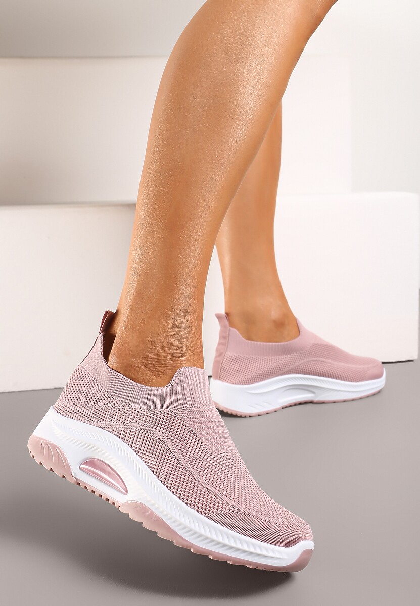 Różowe Casualowe Buty Sportowe na Grubszej Podeszwie Ozdobione Perforacją Fiovena