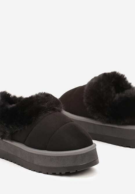 Czarne Śniegowce na Grubej Podeszwie z Pikowanego Materiału Ozdobione Futerkiem Avirorae