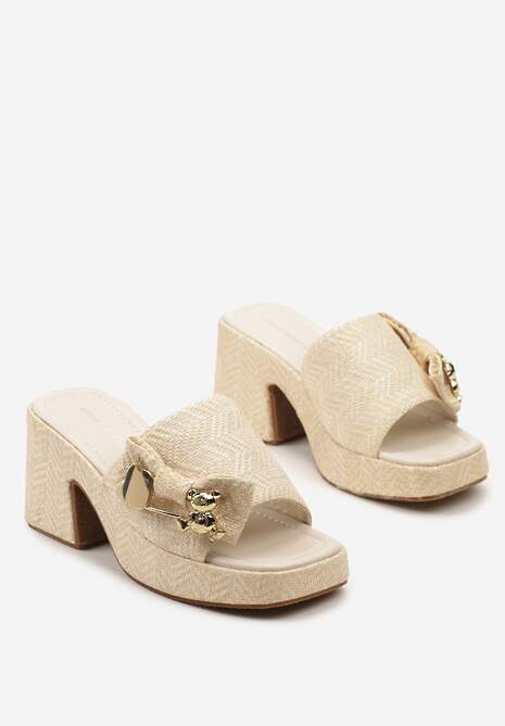 Beżowe Tweedowe Klapki na Słupku i Platformie Ozdobione Uroczą Klamrą i Cyrkoniami Konanttia