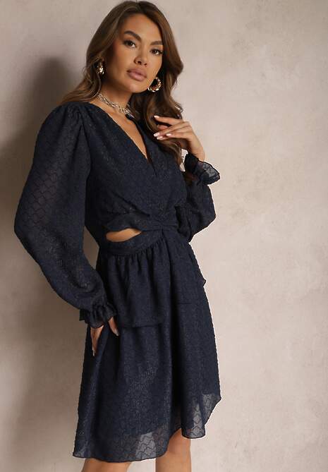 Granatowa Rozkloszowana Sukienka Pokryta Transparentną Tkaniną z Wycięciami po Bokach Cedriona