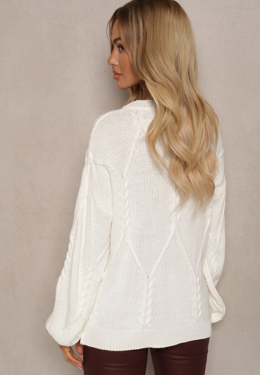 Biały Sweter z Ozdobnym Tłoczeniem i Ściągaczami Temariel