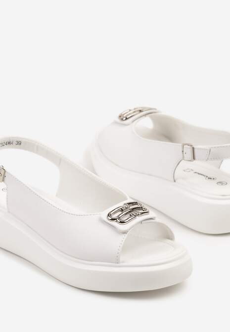 Białe Sandały ze Skóry Naturalnej z Ozdobną Klamerką Aratine
