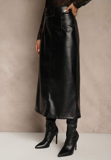 Czarna Ołówkowa Spódnica z Imitacji Skóry z Paskiem z Wyrazistą Klamrą Rewedana