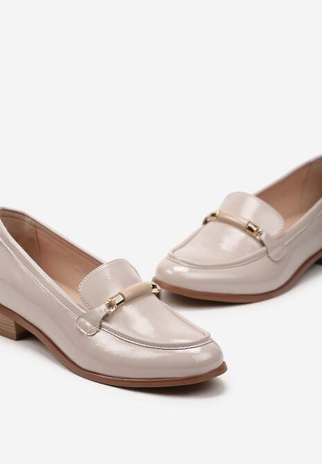 Beżowe Lakierowane Mokasyny w Stylu Loafersów z Klamrą i Wkładką ze Skóry Naturalnej Seith