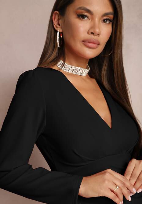 Czarna Taliowana Sukienka Mini z Ozdobnym Drapowaniem Okka