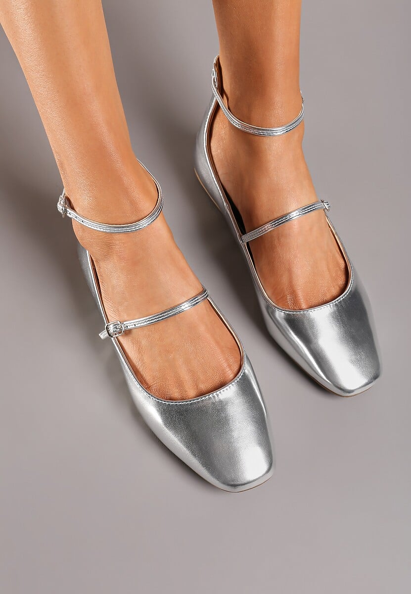 Srebrne Balerinki z Imitacji Skóry na Płaskiej Podeszwie z Dwiema Sprzączkami Rosalalia
