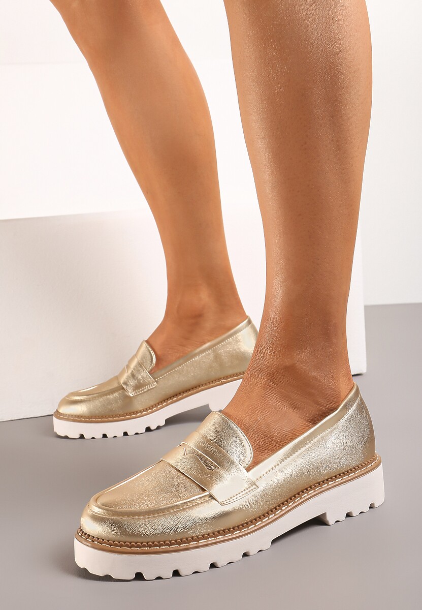 Jasnobeżowe Casualowe Mokasyny na Płaskiej Podeszwie z Ozdobnym Paskiem Apahida