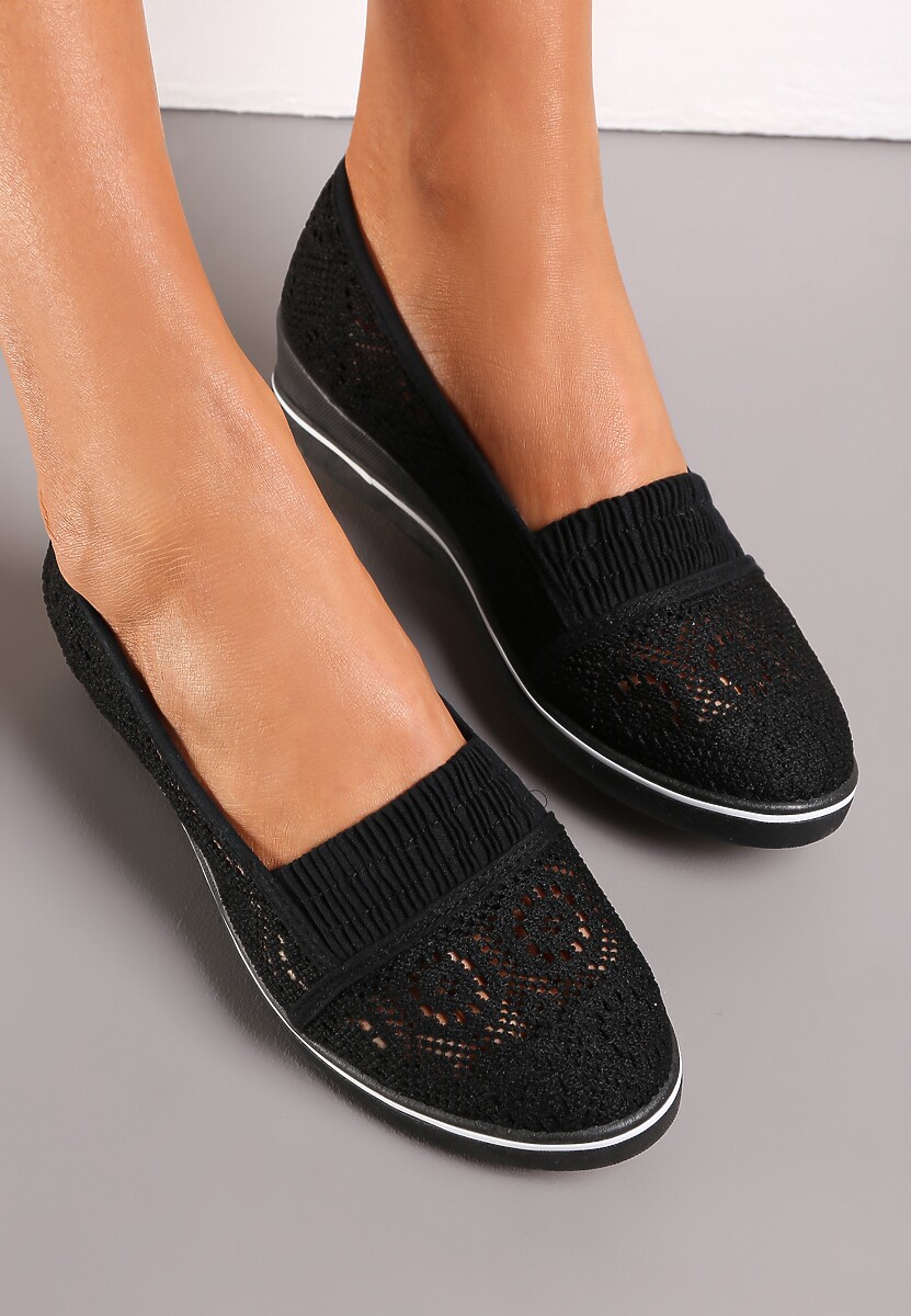 Czarne Tenisówki z Ażurowej Siateczki na Niskiej Koturnie Nerurae