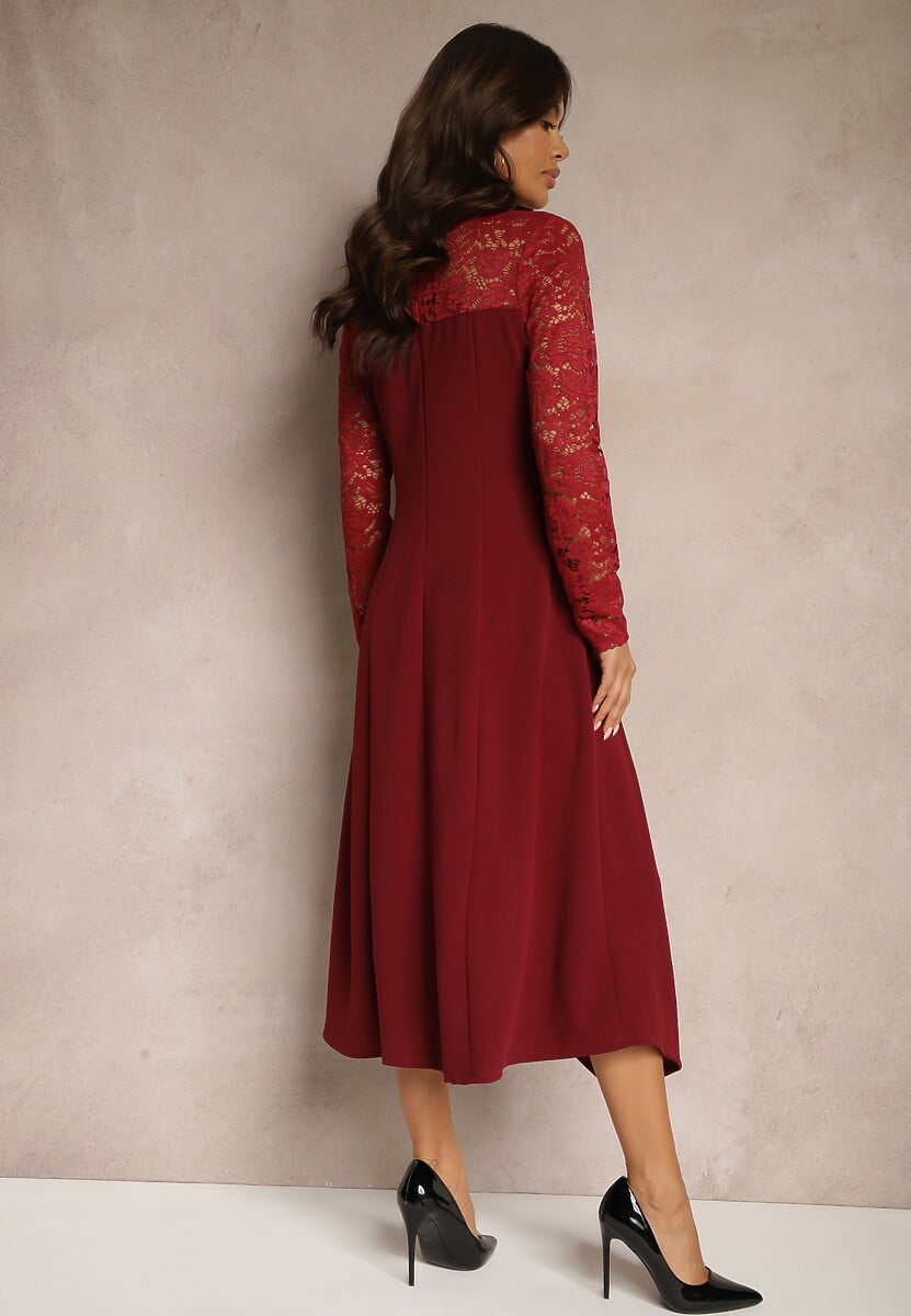 Bordowa Taliowana Sukienka o Rozkloszowanym Kroju Ozdobiona Koronką Edamora