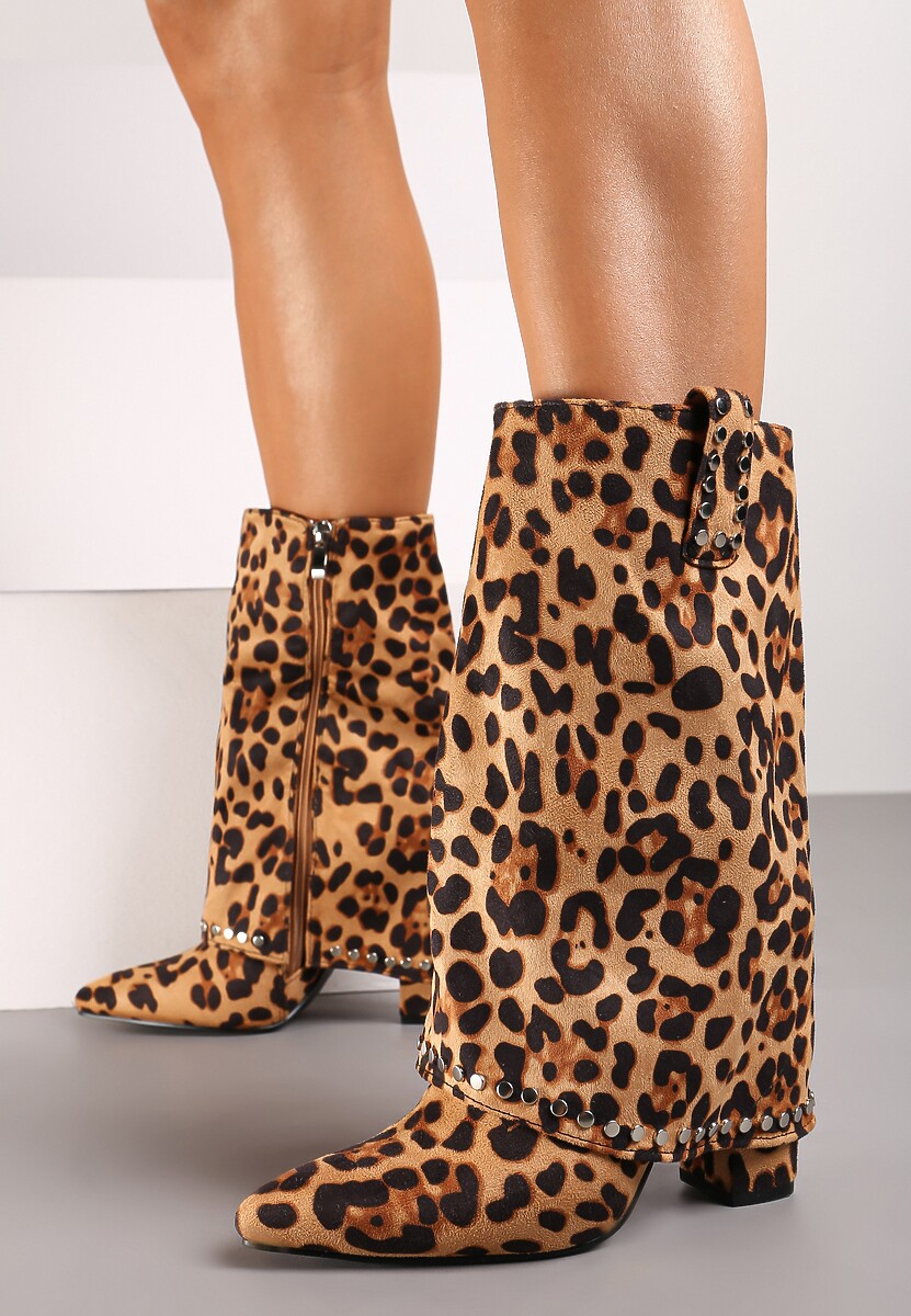 Brązowe Botki Kowbojki na Słupku w Panterkę z Nitami na Podwiniętej Cholewce Vaimi