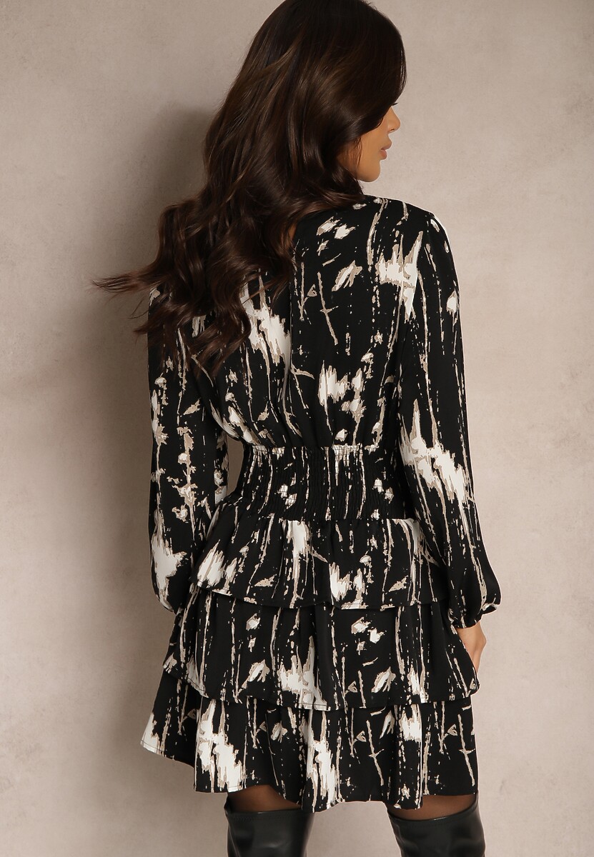 Czarno-Biała Wzorzysta Sukienka o Rozkloszowanym Kroju ze Stójką i Falbanami Intinnia