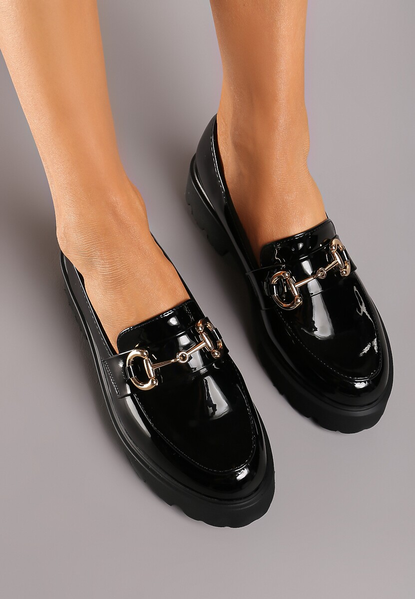 Czarne Mokasyny na Płaskiej Podeszwie z Metalową Klamrą Xemvia