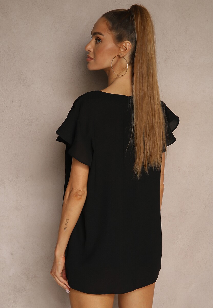 Czarna Bluzka z Falbankami Wokół Ramion i Ażurową Koronką Przy Dekolcie Dastisa