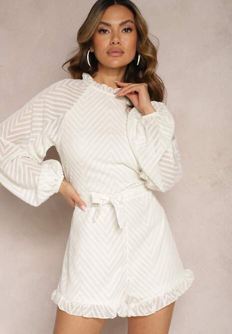 Beżowy Elegancki Kombinezon z Tłoczonym Wzorem Falbankami i Bufiastymi Rękawami Dalisa